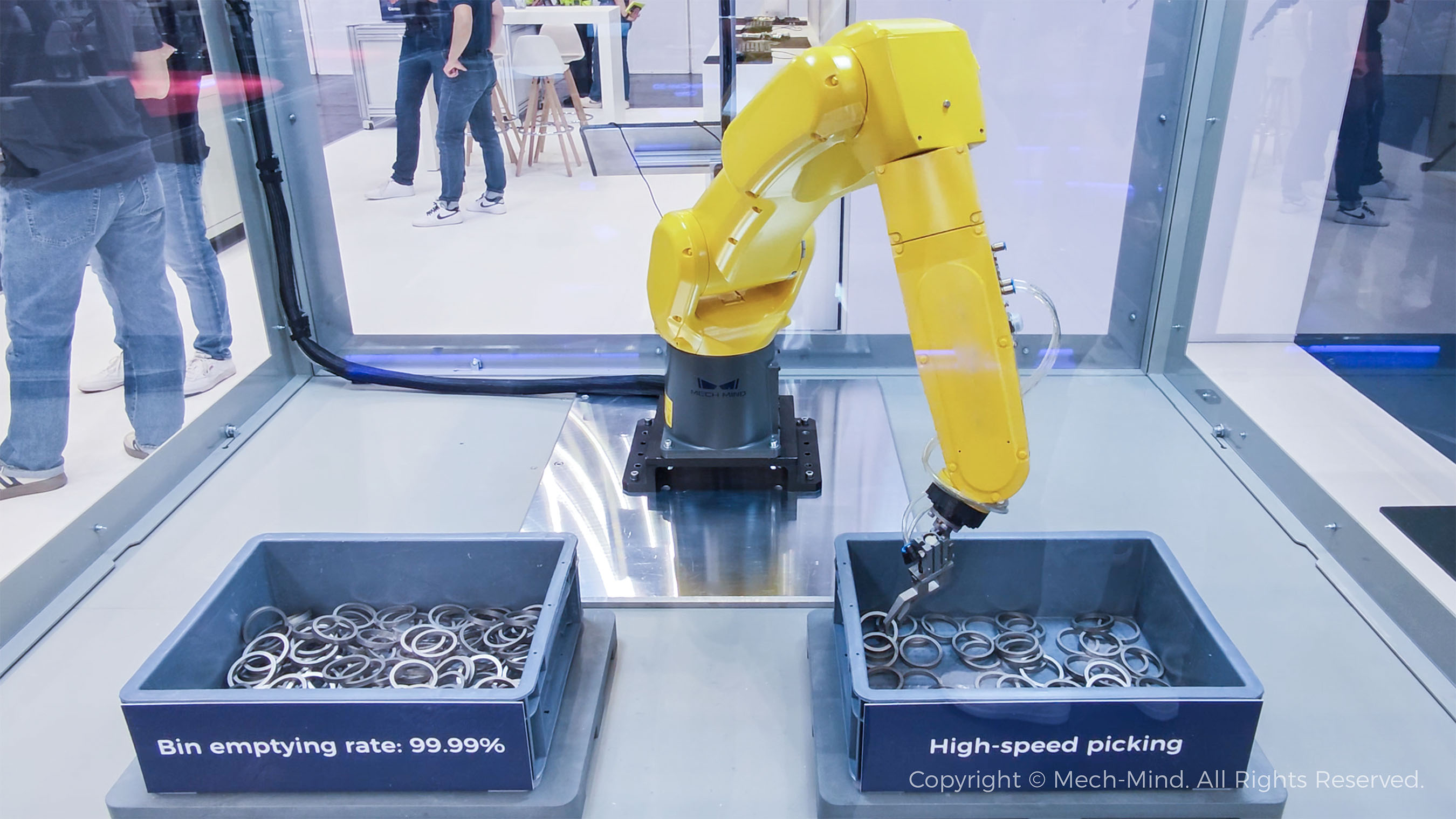 慕尼黑automatica 2025 | 梅卡曼德第三次亮相全球顶级自动化展,展出多项前沿具身智能技术及应用